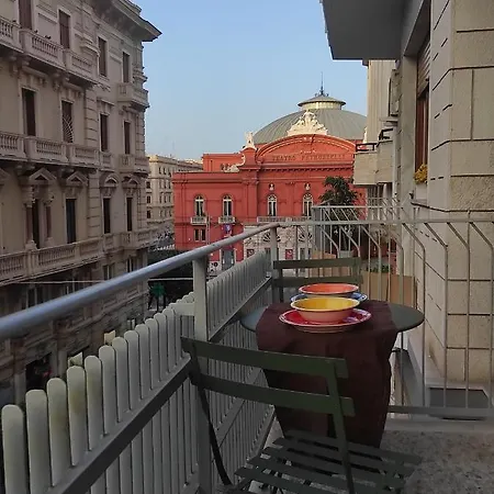 Centralissimo E Confortevole, Fronte Petruzzelli 巴里