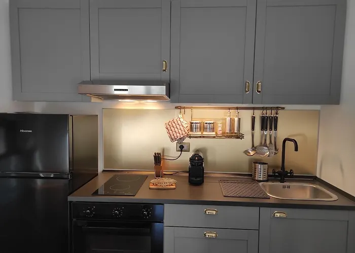 Centralissimo E Confortevole, Fronte Petruzzelli *